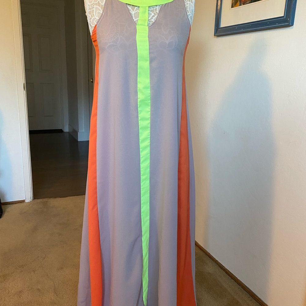 NWOT Vibrant Maxi Dress, size XS